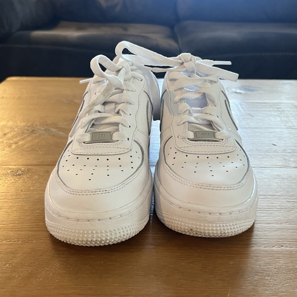 Nike Air Force 1 Low White Sneakers Shoes Youth 4.5Y FV5951-111 AF1 - Picture 3 of 9